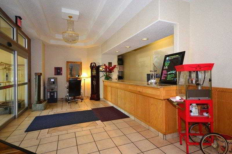 Best Western Plus Des Moines West Inn & Suites Clive Интериор снимка