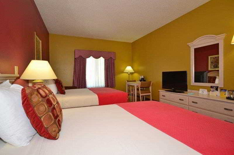 Best Western Plus Des Moines West Inn & Suites Clive Стая снимка