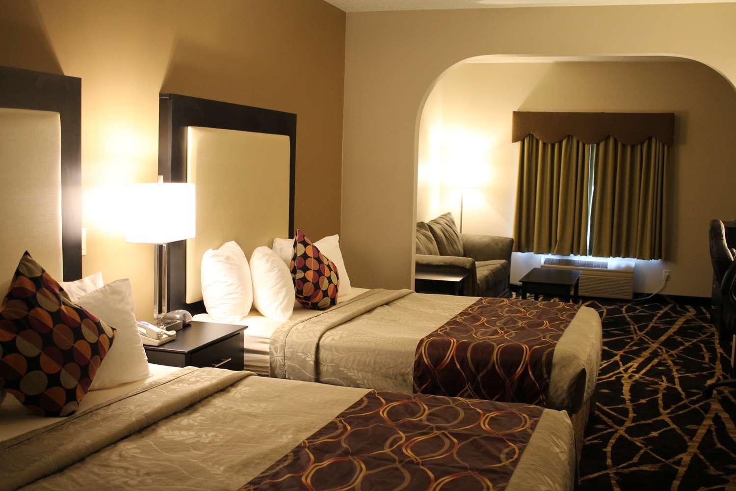 Best Western Plus Des Moines West Inn & Suites Clive Екстериор снимка